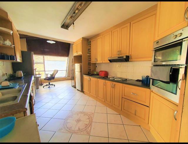 4 BEDROOM HOUSE FOR SALE IN TOWNSEND ESTATE